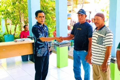 Dorong Produktivitas Petani, Ahmad Yohan Salurkan Bantuan Alsintan untuk 58 Kelompok Tani di Nagekeo